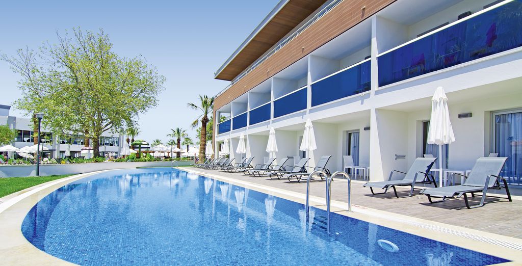 Palm Wings Kusadasi Beach Resort & Spa 5*