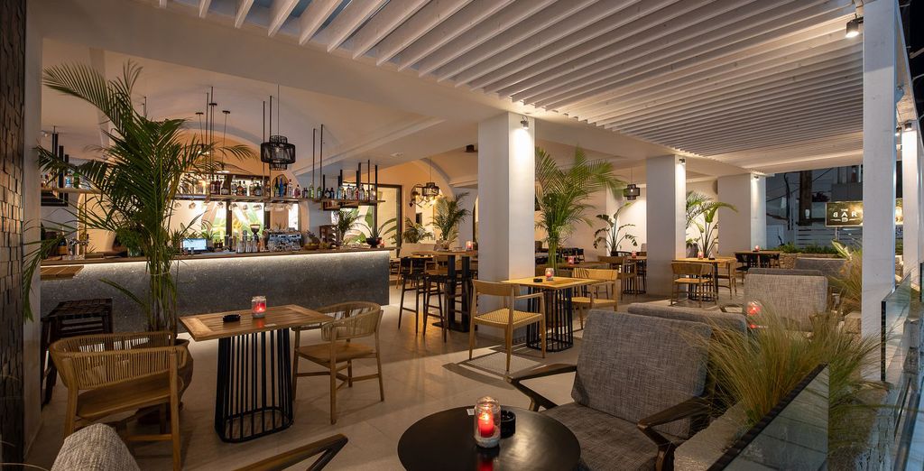 More Meni Residence and Suites 4*