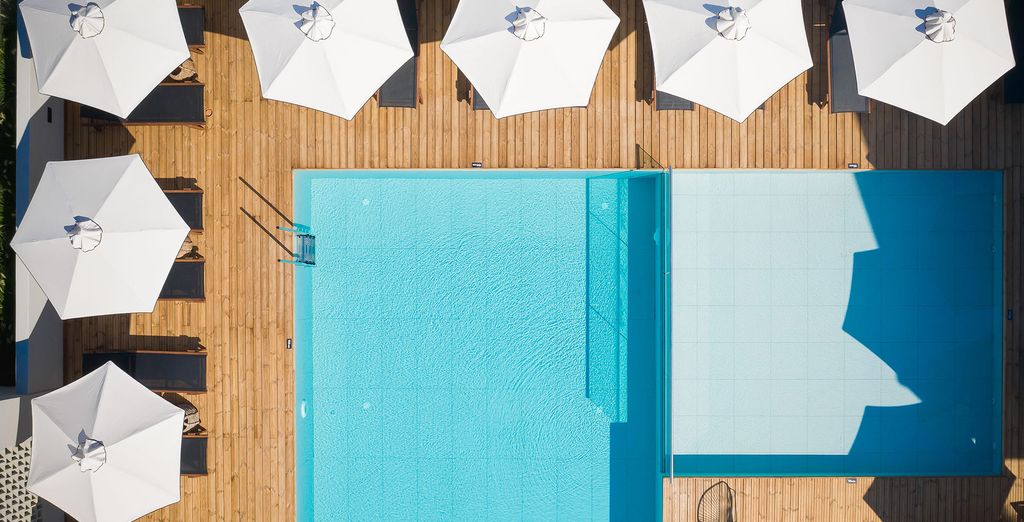 More Meni Residence and Suites 4*