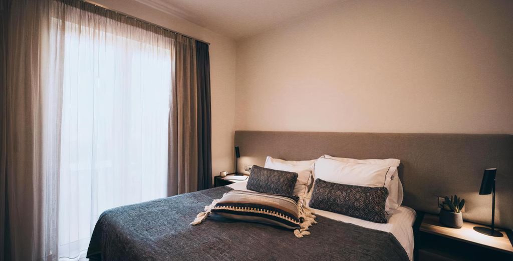 More Meni Residence and Suites 4*