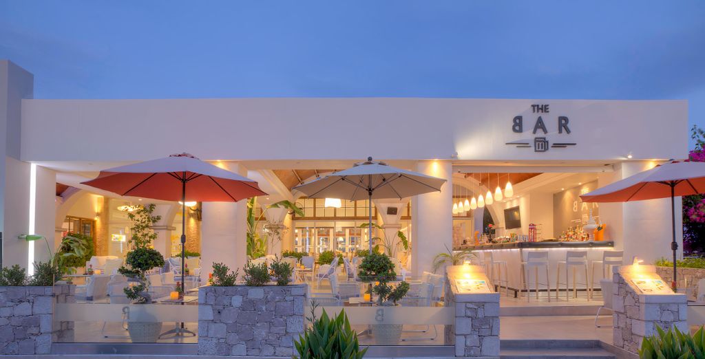 More Meni Residence and Suites 4*