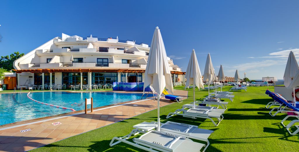 SBH Crystal Beach Hotel & Suites 4* - Adults Only