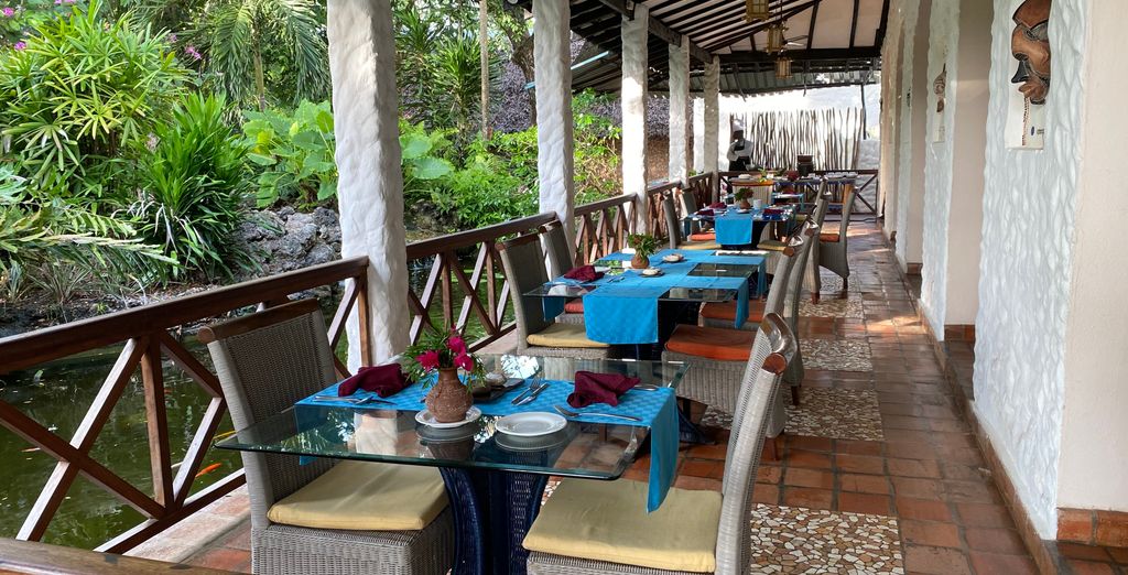 Safari collettivo ed estensione al Pinewood Beach Resort & Spa 4*