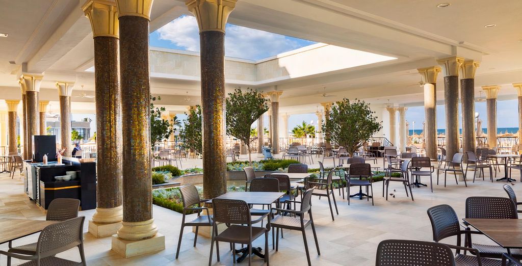 Barcelo Concorde Green Park Palace 5*