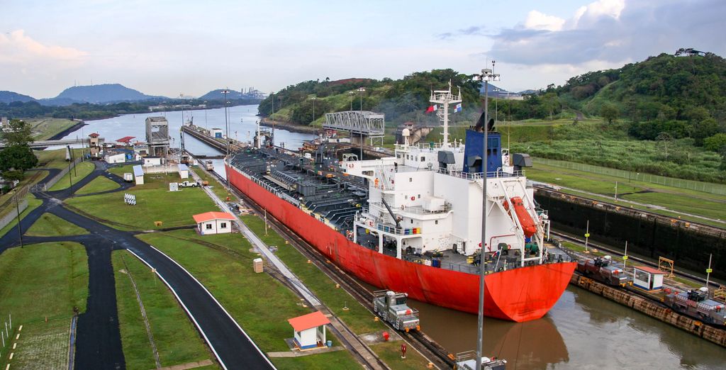 Tour da 7 a 10 notti tra sabbia, bradipi e grattacieli a Panama