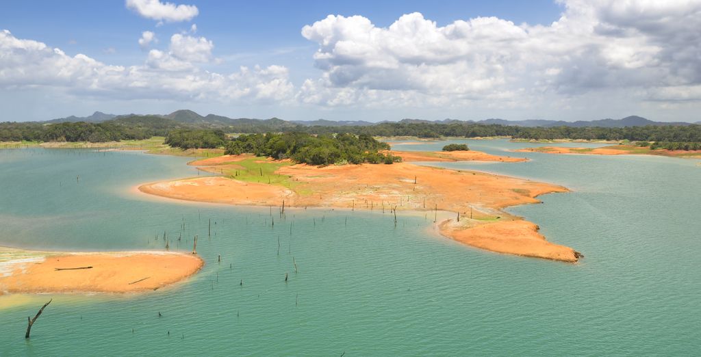 Tour da 7 a 10 notti tra sabbia, bradipi e grattacieli a Panama