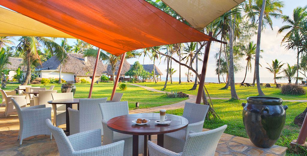 Bluebay Beach Resort & Spa 5*