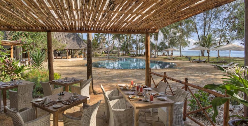 Bluebay Beach Resort & Spa 5*