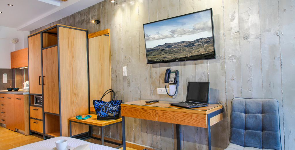 Royal Hotel and Suites 4*