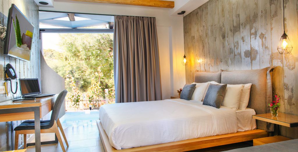 Royal Hotel and Suites 4*
