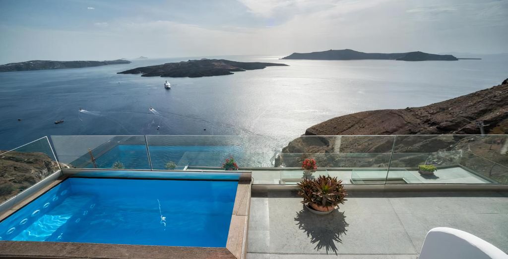 Kratiras View Luxury Suites