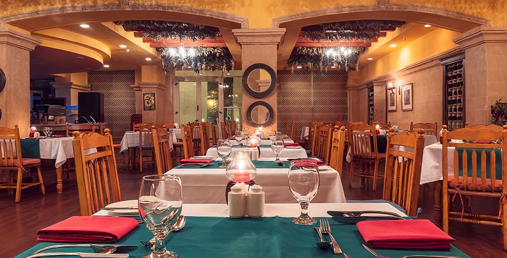 Old Palace Resort Sahl Hasheesh 5*