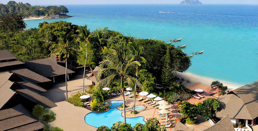 Combinato Natai Beach Resort 5*, Phi Phi Holiday Resort 4* e Krabi la Playa Resort 4*