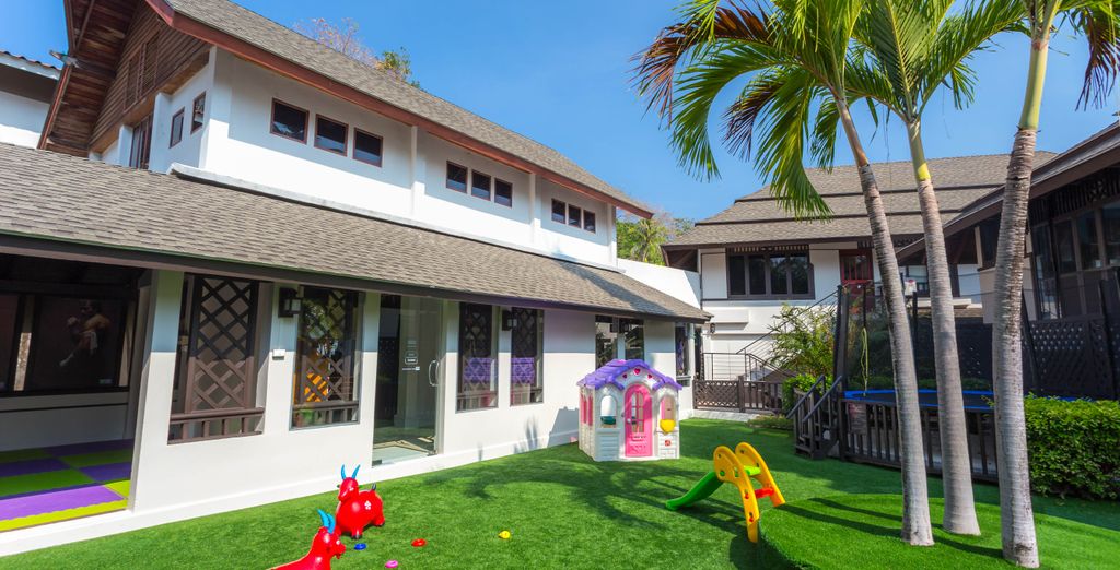 Combinato Natai Beach Resort 5*, Phi Phi Holiday Resort 4* e Krabi la Playa Resort 4*