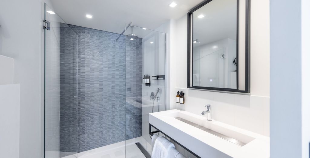 Hotel Indigo Cagnes-sur-Mer 4*