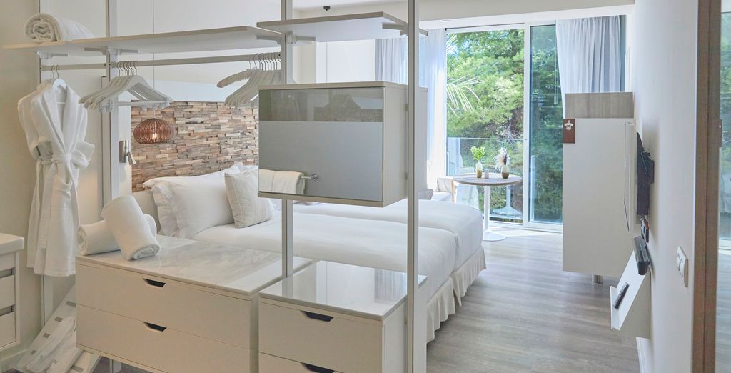 ME Ibiza 5*