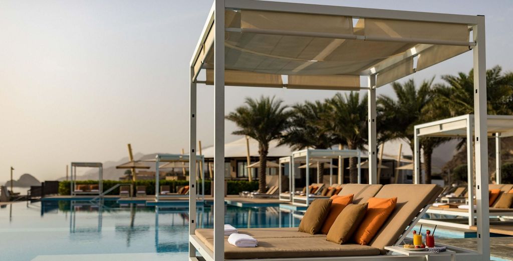 Combinato 5* InterContinental Fujairah Resort 5* e Grand Hyatt Dubai 5*