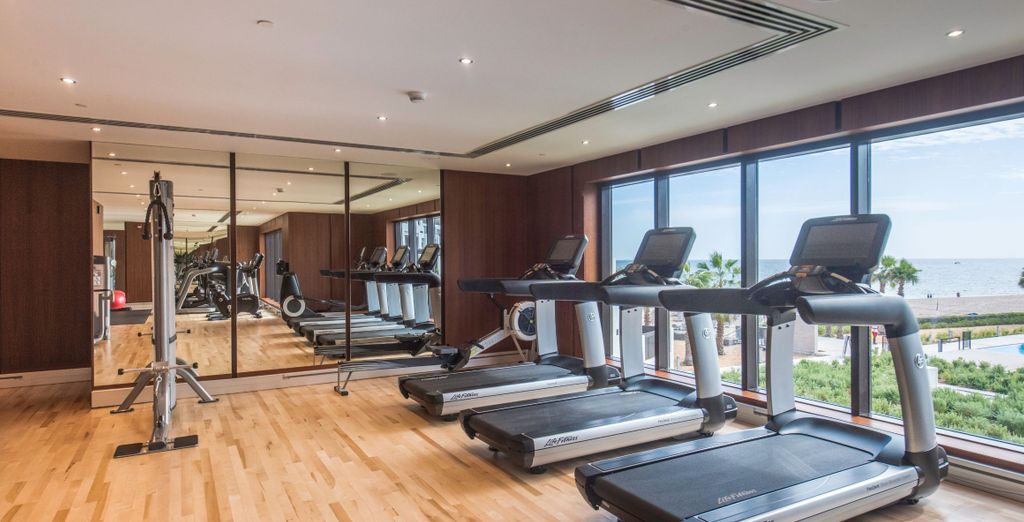 Combinato 5* InterContinental Fujairah Resort 5* e Grand Hyatt Dubai 5*