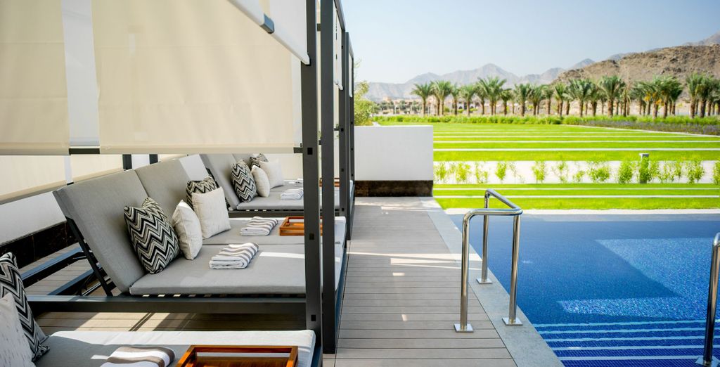Combinato 5* InterContinental Fujairah Resort 5* e Grand Hyatt Dubai 5*