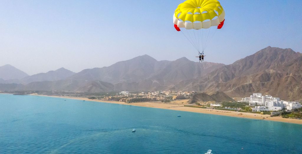 Combinato 5* InterContinental Fujairah Resort 5* e Grand Hyatt Dubai 5*