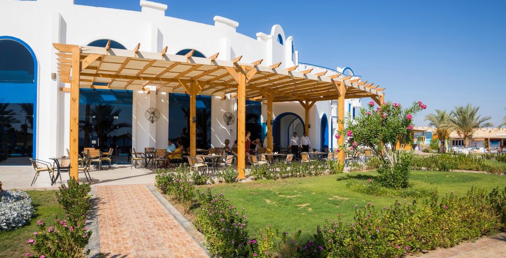 Coral Sun Beach 4* con possibile Crociera sul Nilo di 7 notti