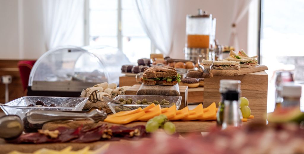 Heritage Grand Perast 5*
