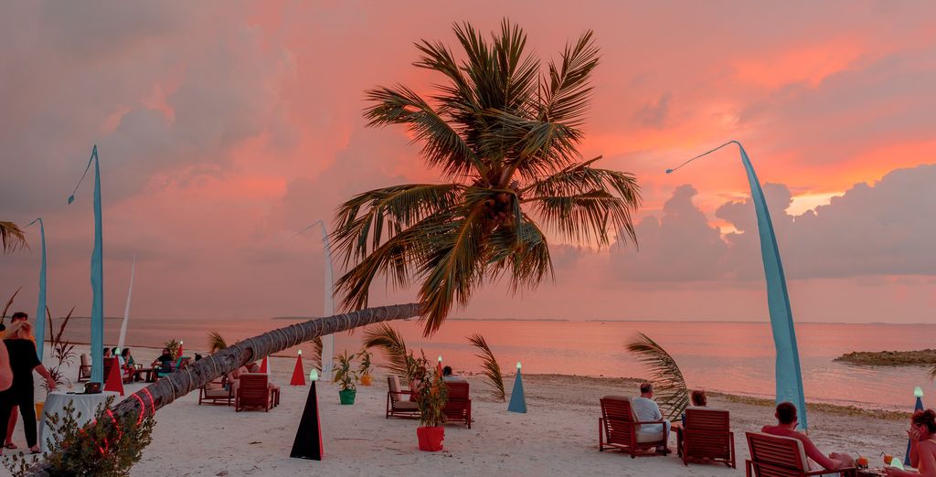 Canareef Resort Maldives 4* 