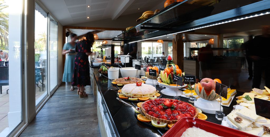 SOWELL Family Port Grimaud 4*