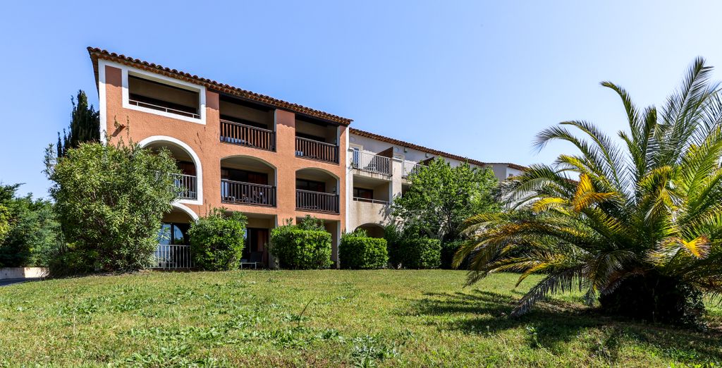 SOWELL Family Port Grimaud 4*