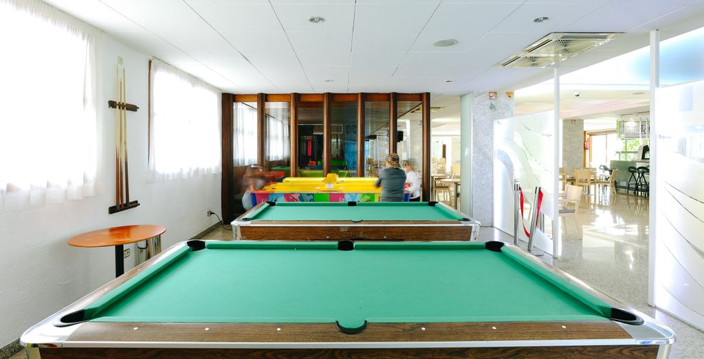 GHT Hotel Oasis Park & Spa 4*