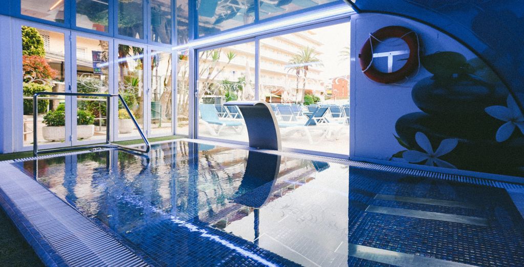GHT Hotel Oasis Park & Spa 4*