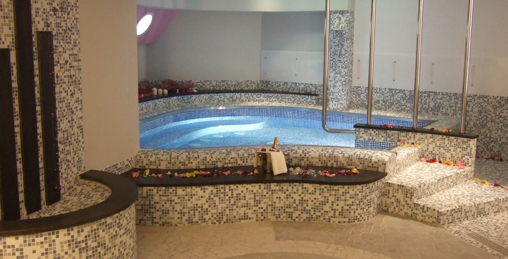 Tus'Hotel 4*