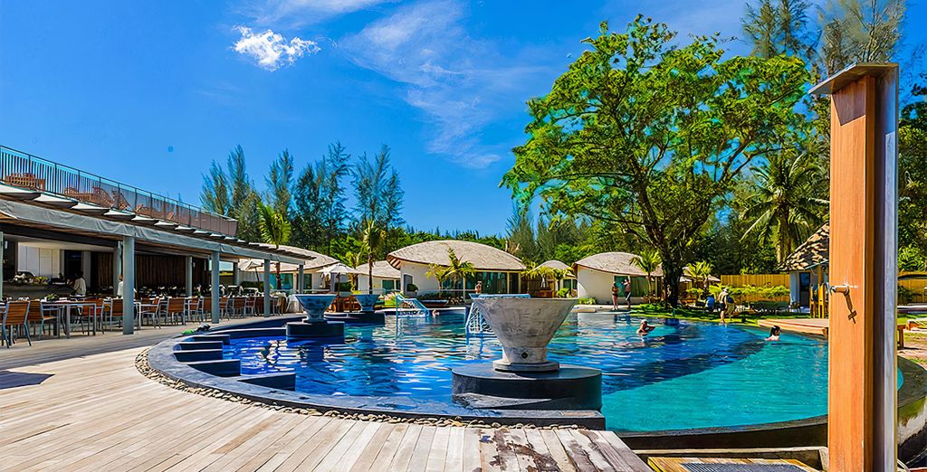 Combinato Maikhao Palm Beach Resort 4*, Royal Yao Yai Island Beach Resort 5* e Mai Khao Lak Beach Resort & Spa 5*