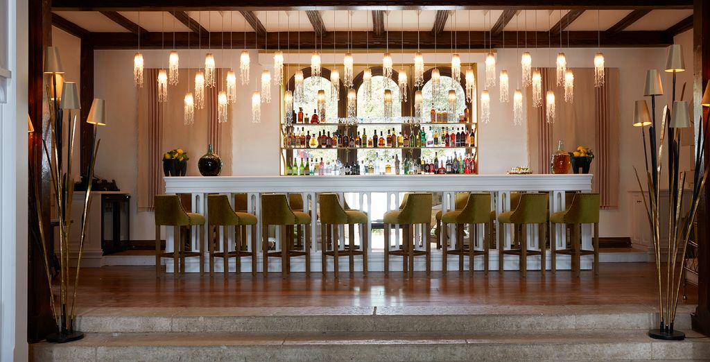 Chateau De Brindos 5*