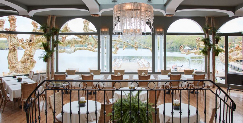 Chateau De Brindos 5*
