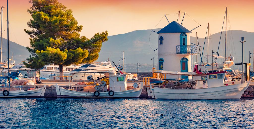 Evia Riviera Resort 4*