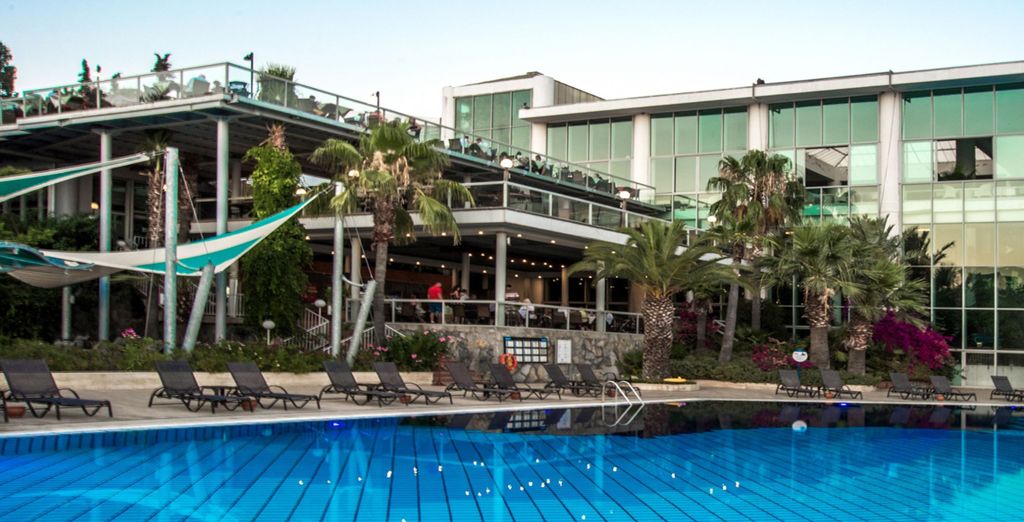 Pine Bay Holiday Resort 5*