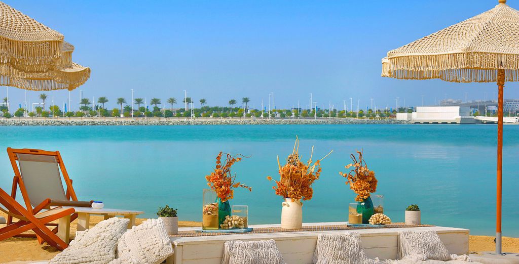 The Ritz Carlton Abu Dhabi Grand Canal 5* con possibile estensione a Dubai