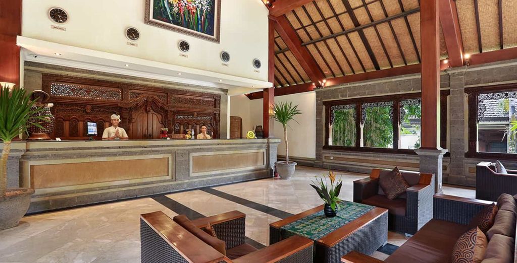 FuramaXclusive Resort & Villas 4*, Ombak Sunset 4* e Cross Bali Breakers 5*