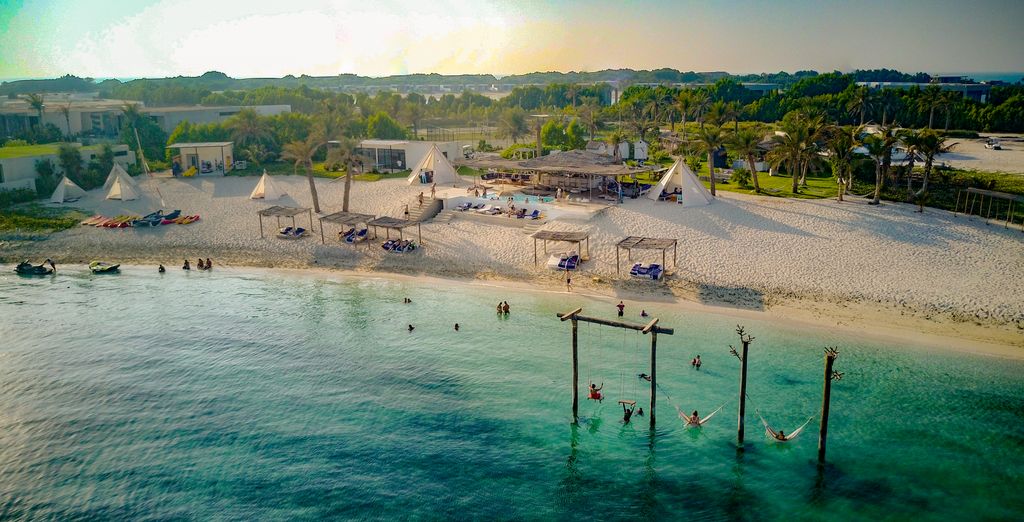 Nurai Island Resort 5*