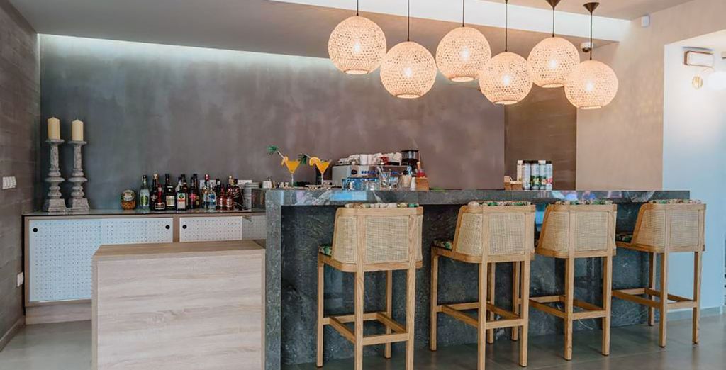 Ammos Beach Seaside Luxury Suites 4*