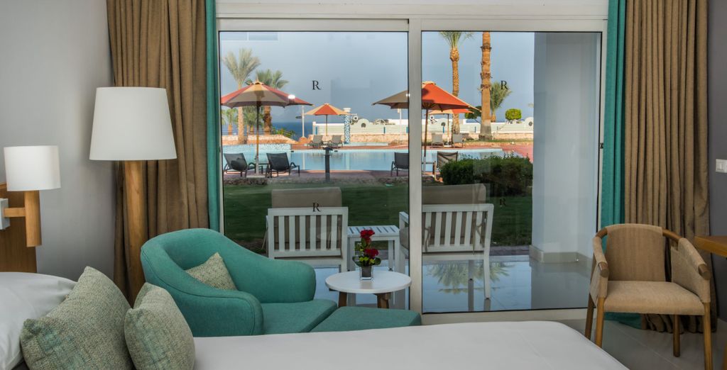 Renaissance Golden View Beach Resort by Marriott 5*