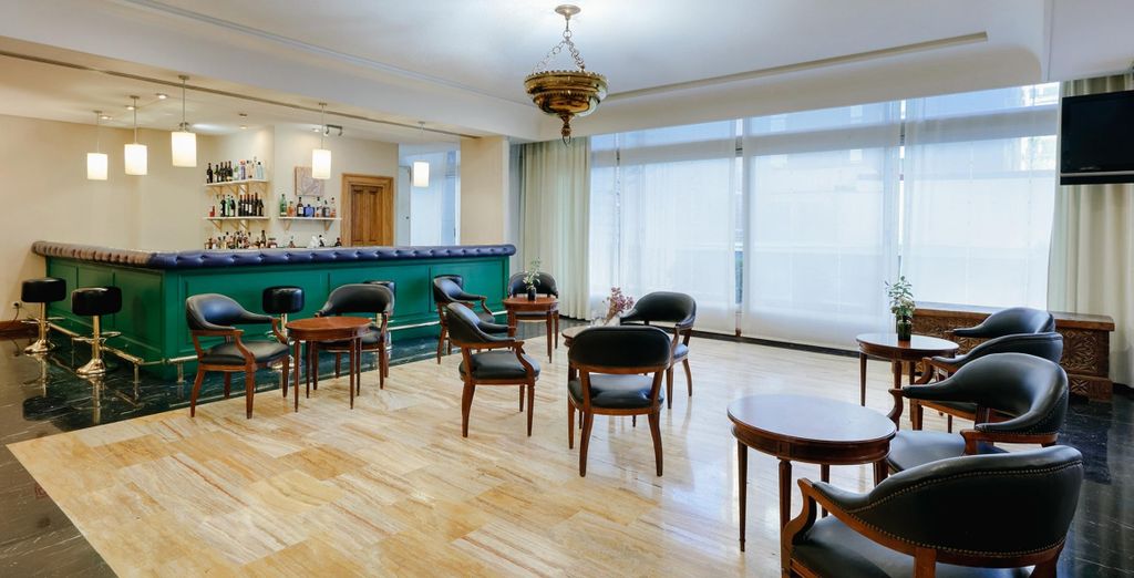 Hotel Hesperia Sevilla 4*
