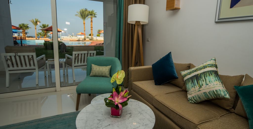 Renaissance Golden View Beach Resort by Marriott 5*