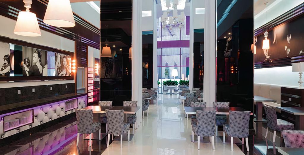 Hotel Riu Plaza New York Times Square 4*