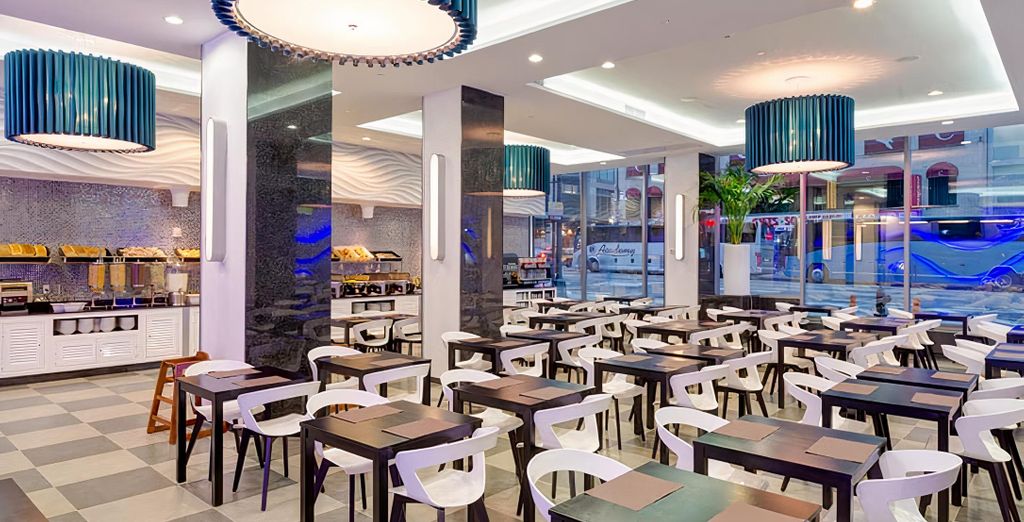 Hotel Riu Plaza New York Times Square 4*
