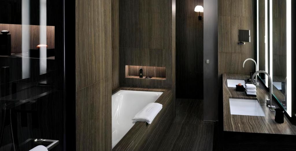 Armani Hotel Dubai 5*