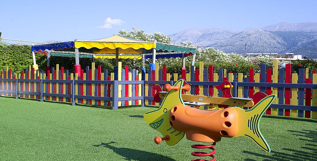 Malia Bay Beach Hotel & Bungalows 4*