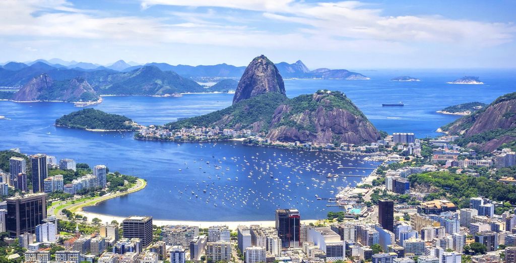 Tour di gruppo: Parentesi tropicale tra bellezze urbane e paesaggistiche