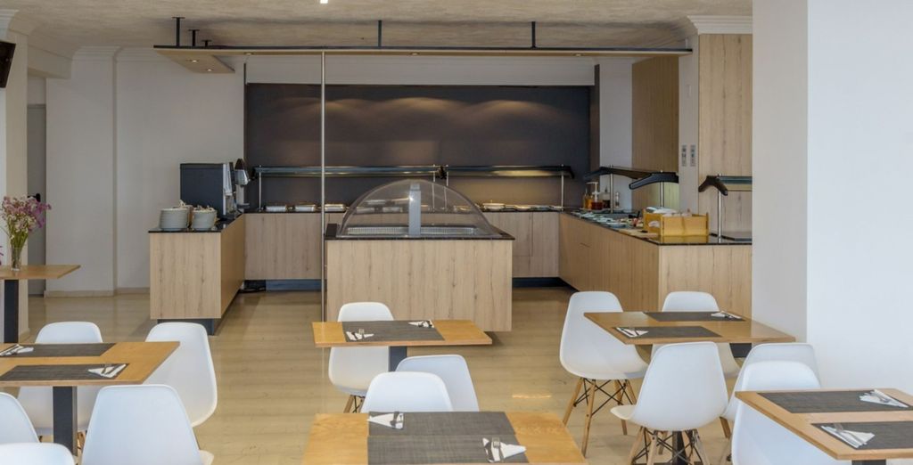 Azure Mare Hotel